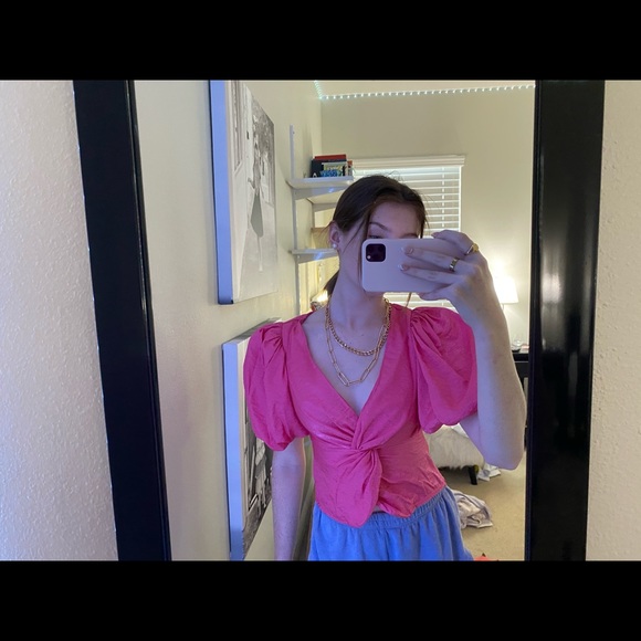 Puff sleeve top - Picture 3 of 3